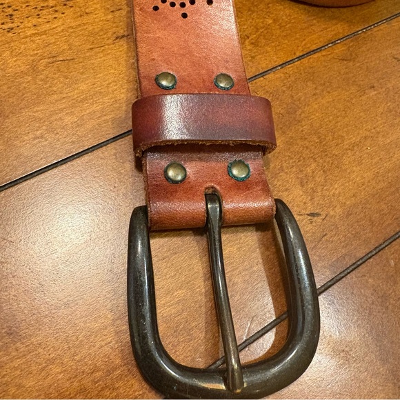 Vintage Boho Leather Perforated Belt Western Distressed - Picture 3 of 6